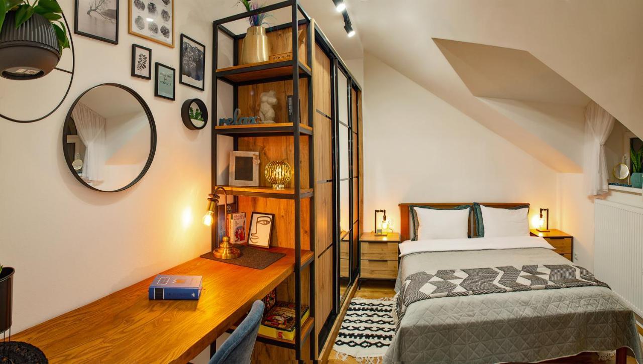 Old Town Loft Apartments 卡缅涅茨-波多利斯基 外观 照片
